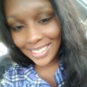 Meet your Posher, Lakeisha